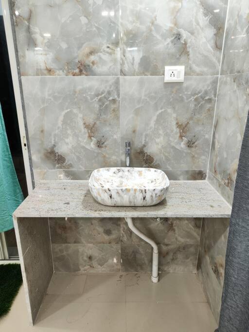 2bhk Ac Service 303 Apartment Pune