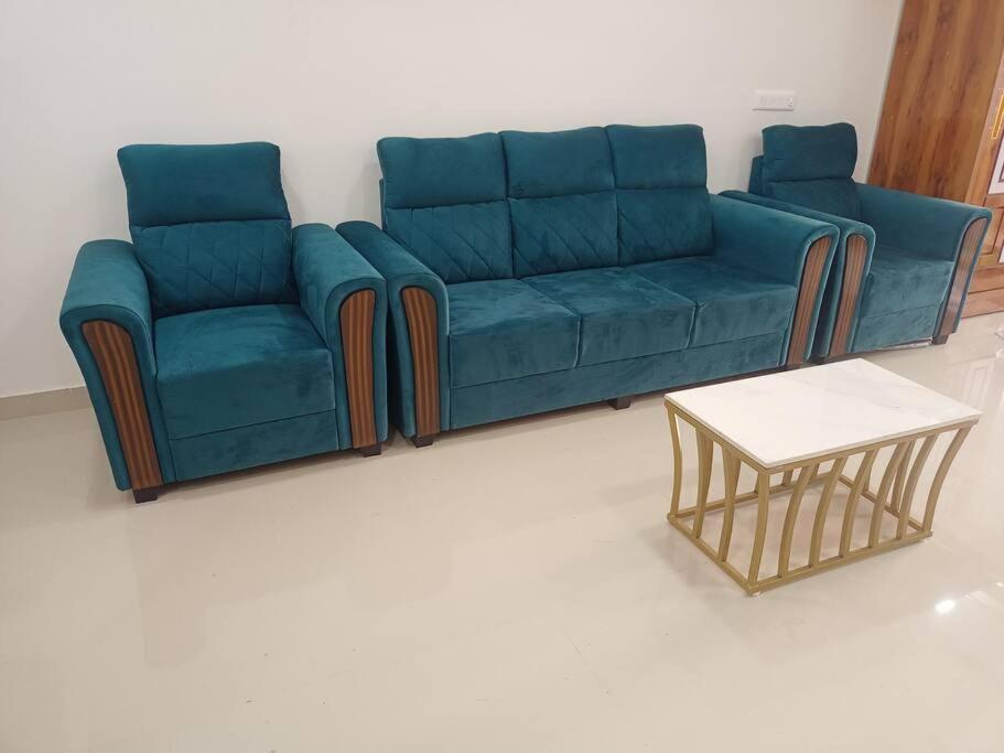 2bhk Ac Service 303 *