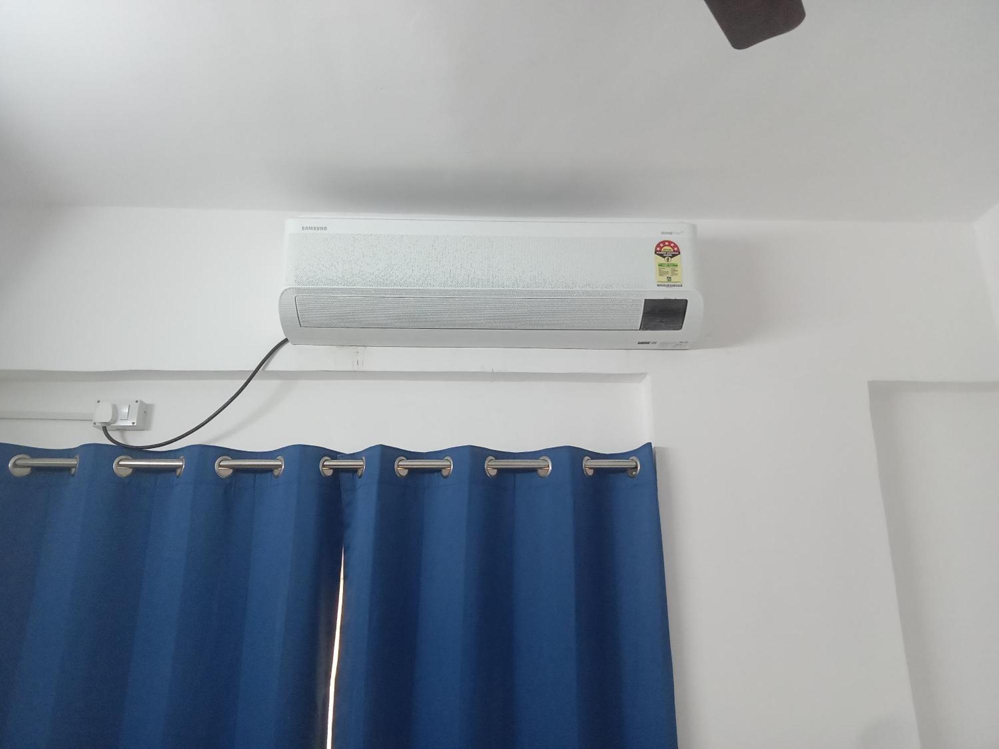 2bhk Ac Service 303 Apartment *