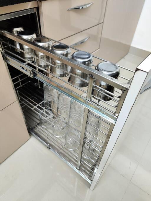 Apartment 2bhk Ac Service 303 *