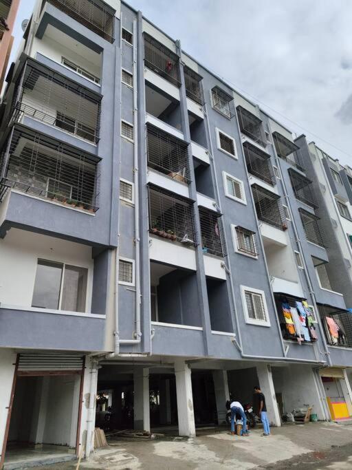 2bhk Ac Service 303 * Pune