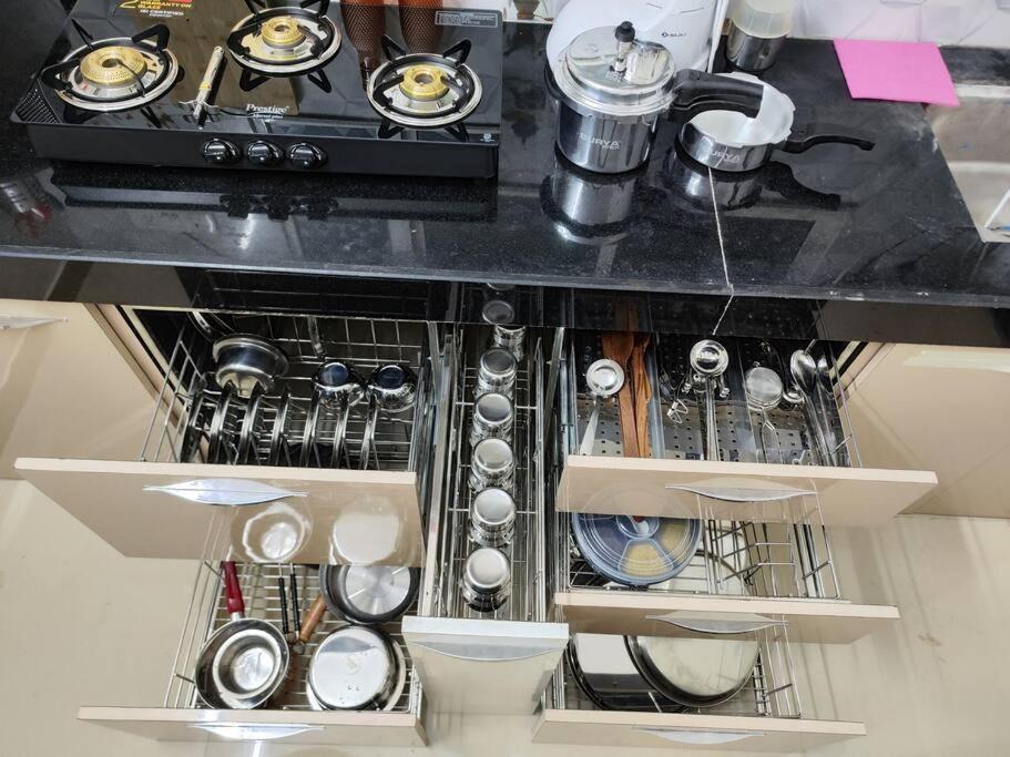 Apartment 2bhk Ac Service 303